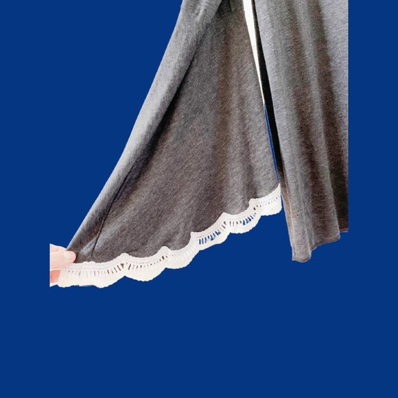 NWT Gray Altar'd State Top with Big Bell Sleeves Trimmed in White Croche… - Picture 2 of 3